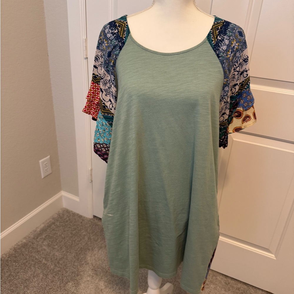 Umgee Green Tunic With Multicolor Patchwork Sleev… - image 1